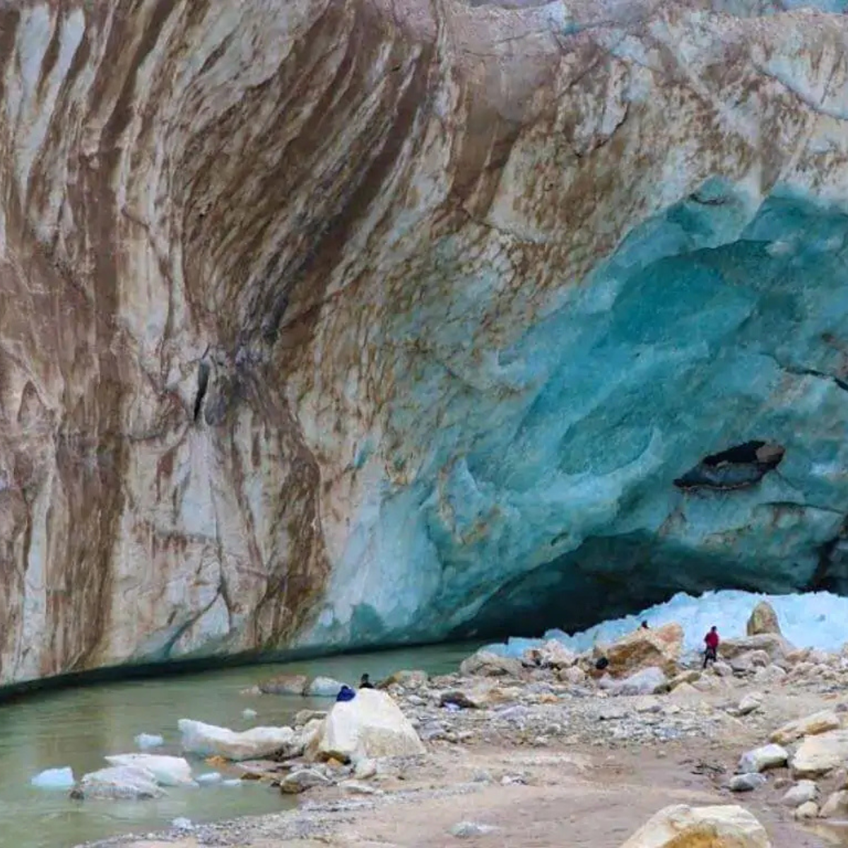Gaumukh Glacier 
